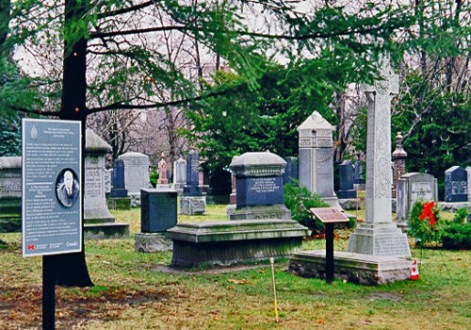 Photo of cemetery tombstones