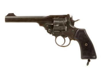 Le Webley MK VI, arme de poing standard des Britanniques pendant la Première Guerre mondiale.