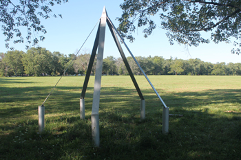 Sculpture de tente cloche au camp Niagara