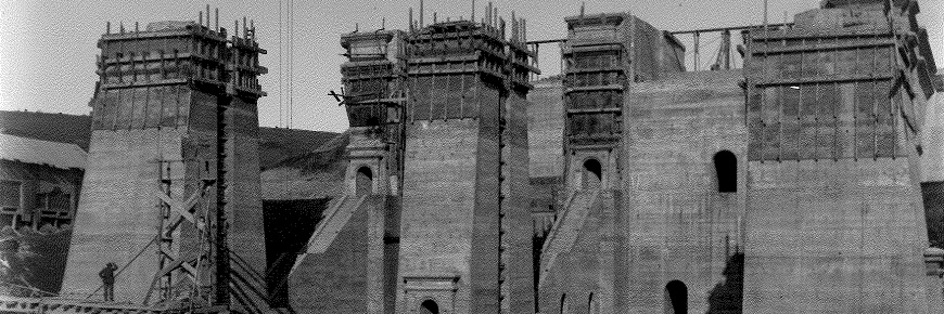 Historic photo of the Peterborough Lift Lock