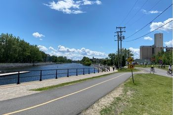 View of the Lachine Canal path near the Hangar 1825