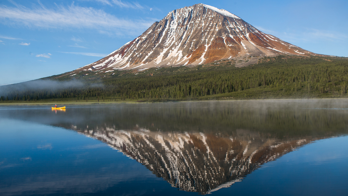 Mount Nááts’įhch’oh  © Colin Field/NWTT