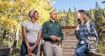 Parks Canada Interpreter shares stories with visitors