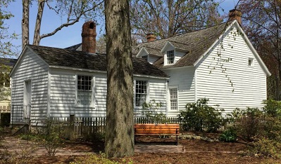 Park House, élévation sud, vue de King’s Navy Yard Park. © Jennifer Cousineau, Agence Parcs Canada / Parks Canada Agency, 2017.